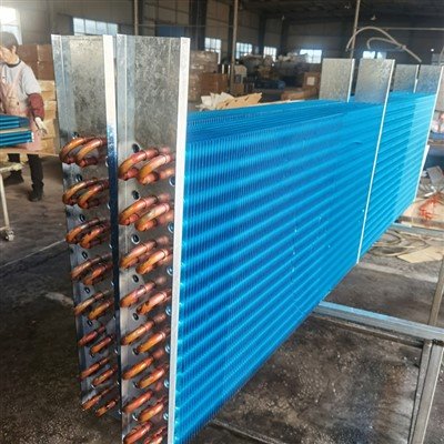 Évaporateur à ailettes pour vitrine